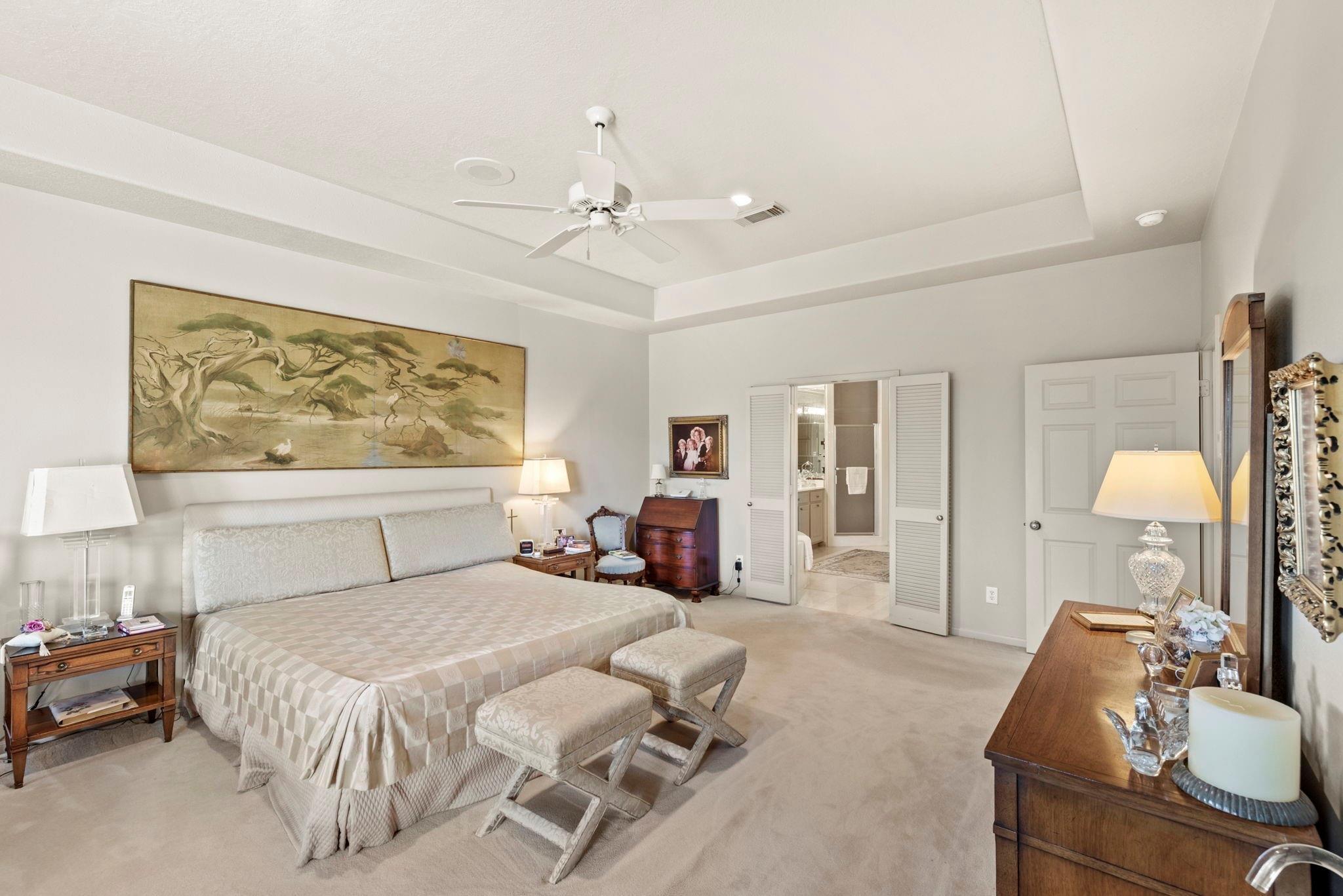 4513 Country Club View