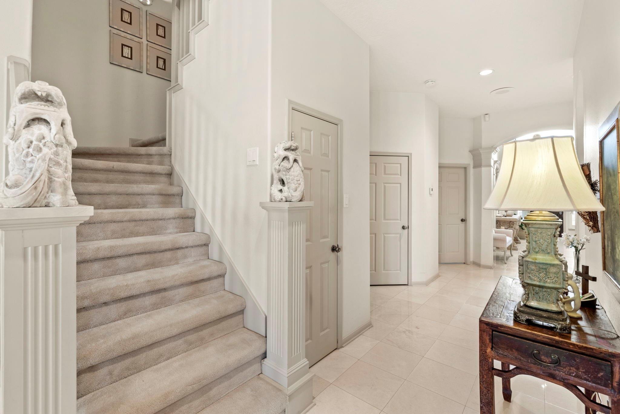 4513 Country Club View