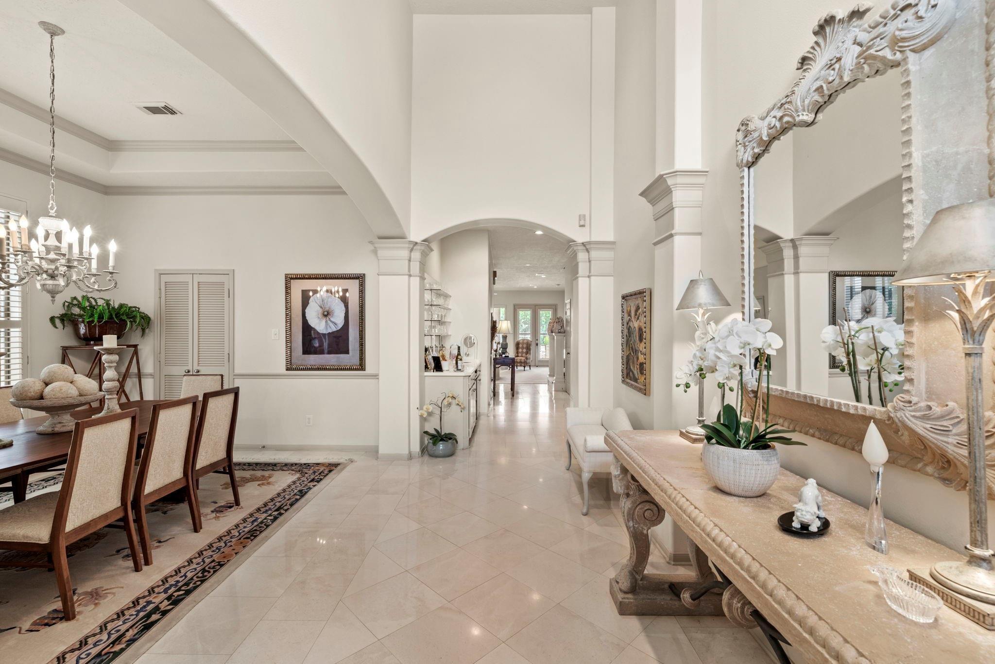 4513 Country Club View