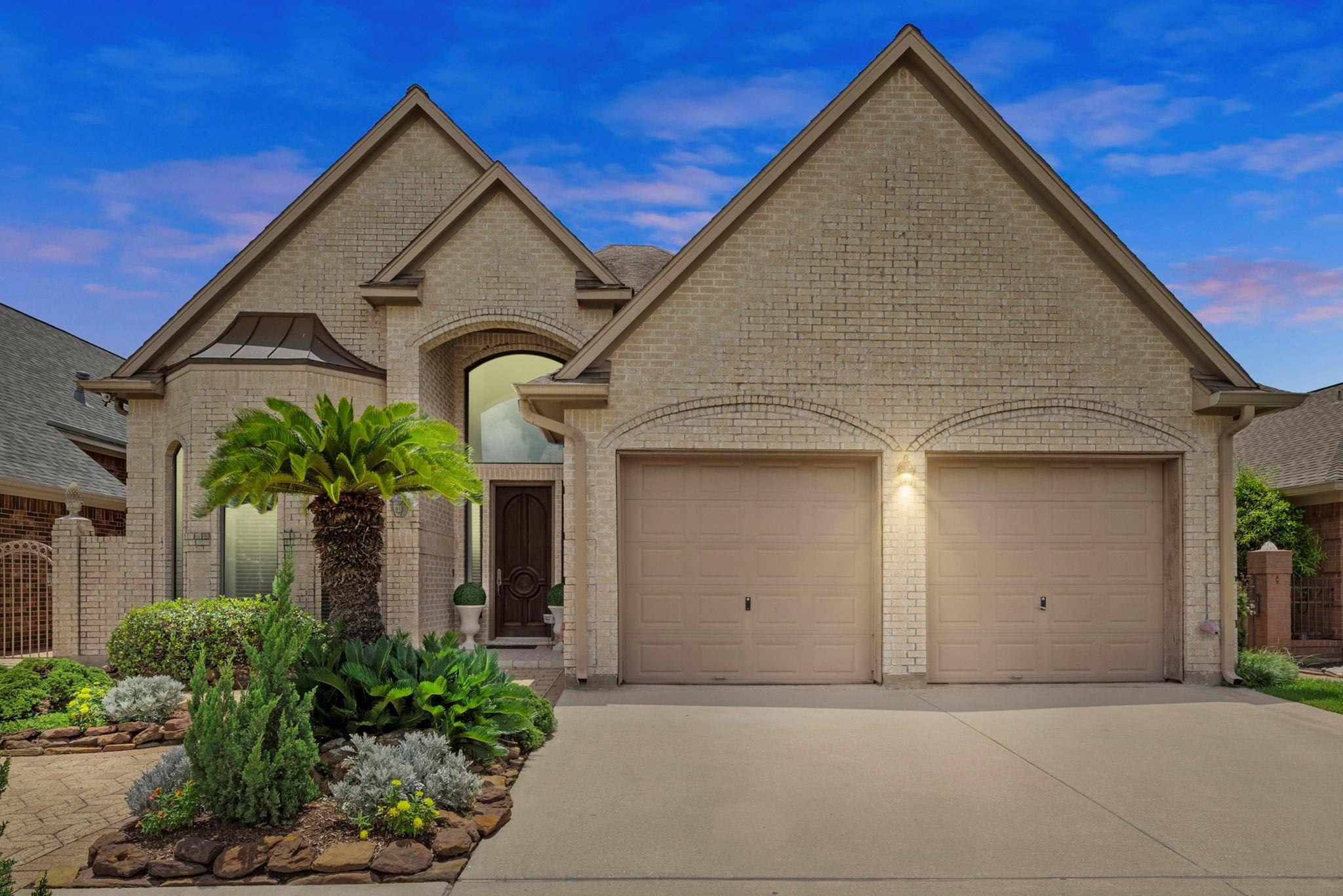 4513 Country Club View