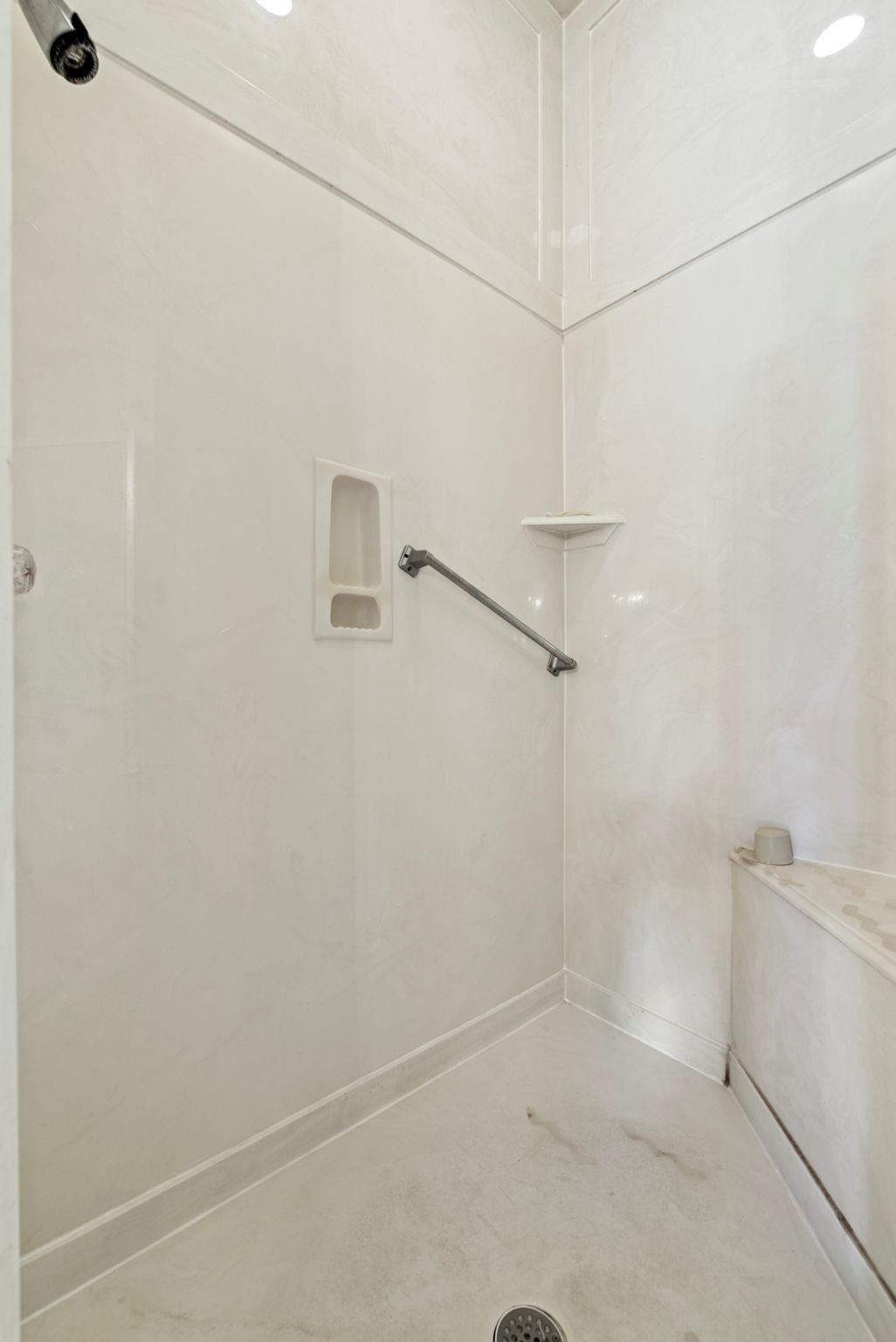 4513 Country Club View