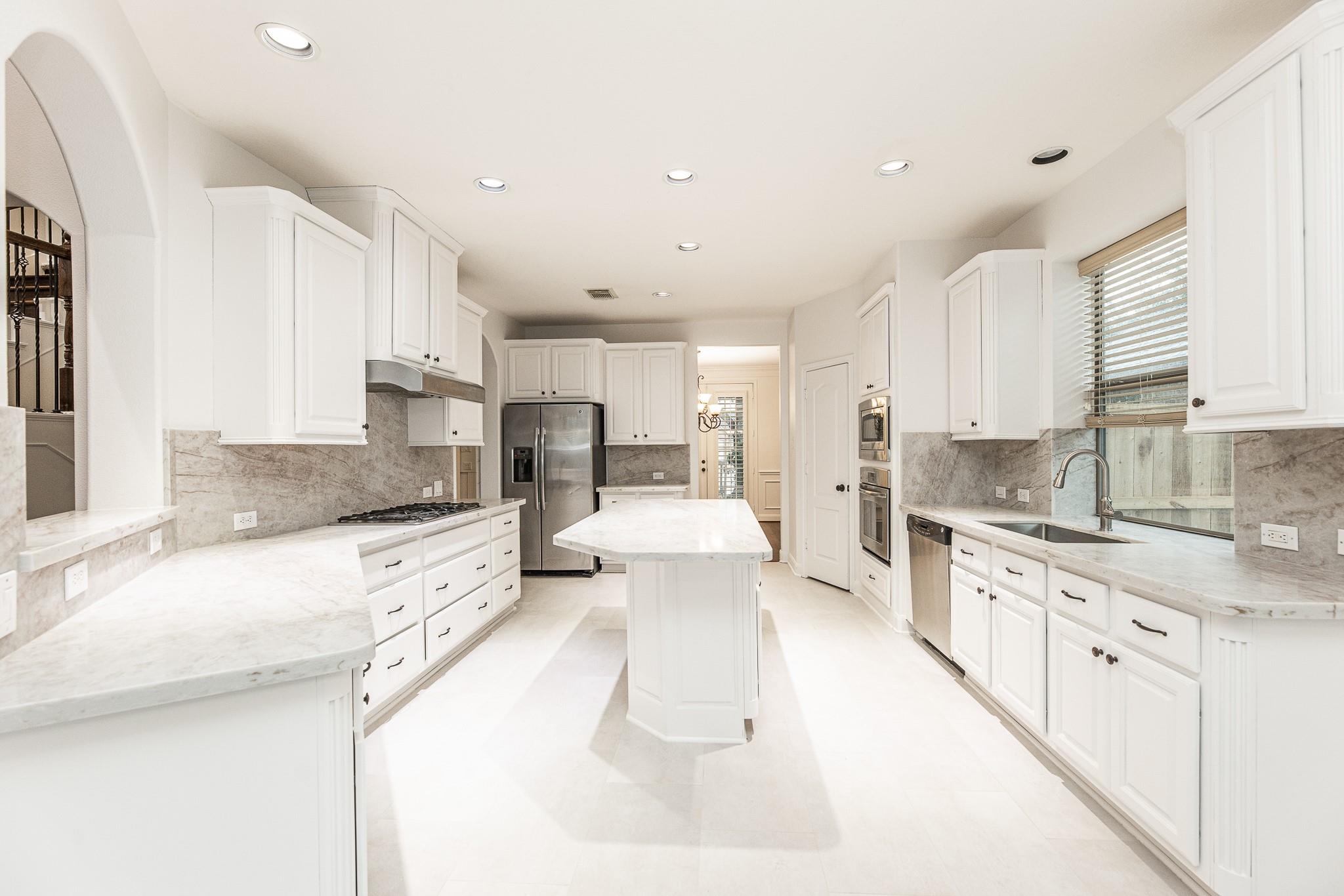 19507 Gladewater Court