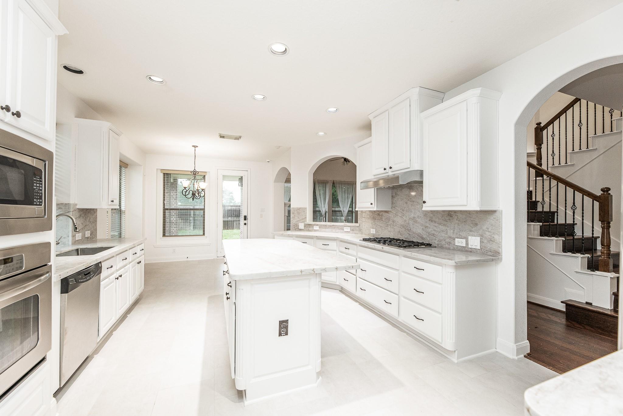 19507 Gladewater Court