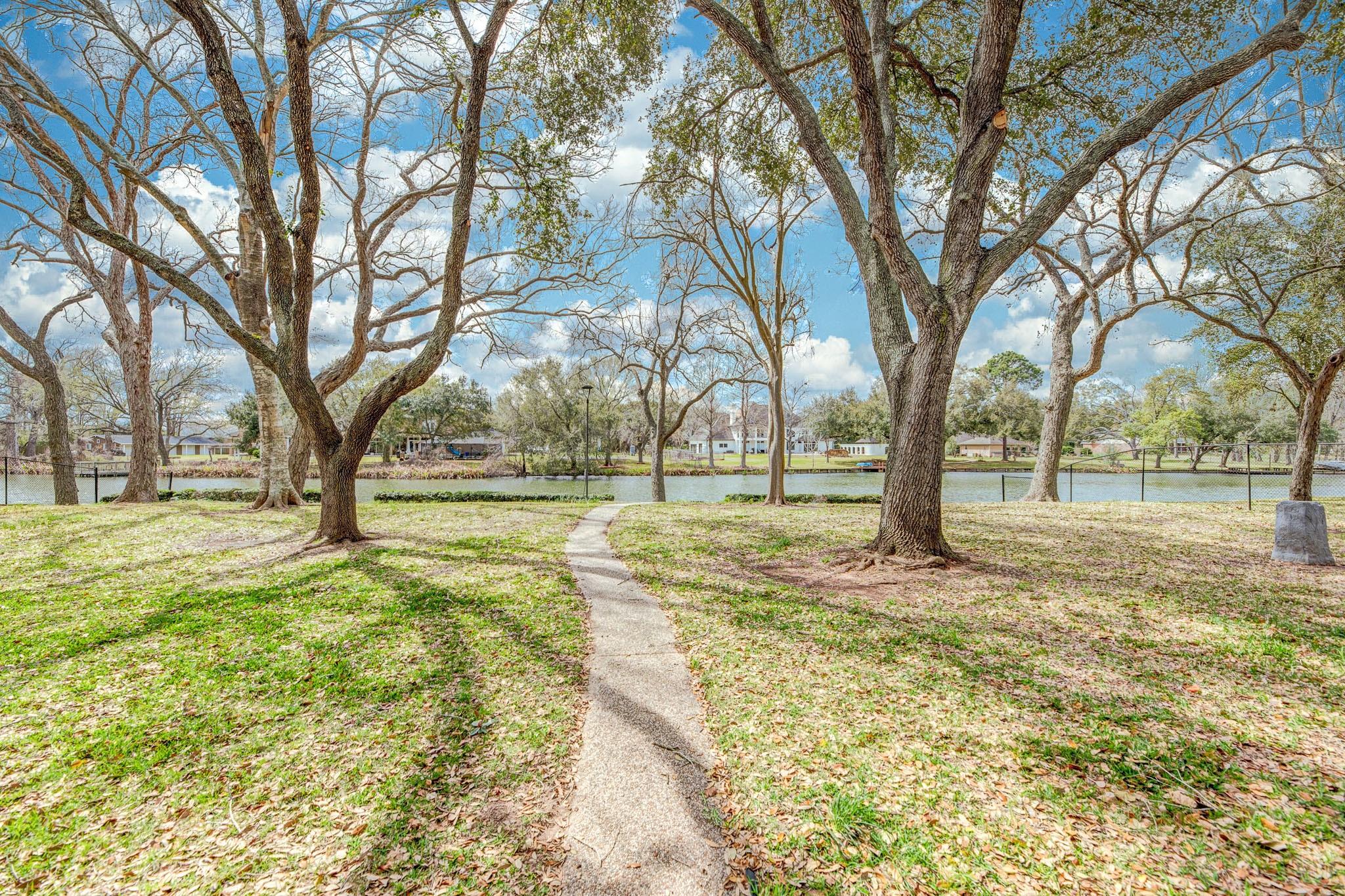 4611 Diamond Springs Drive