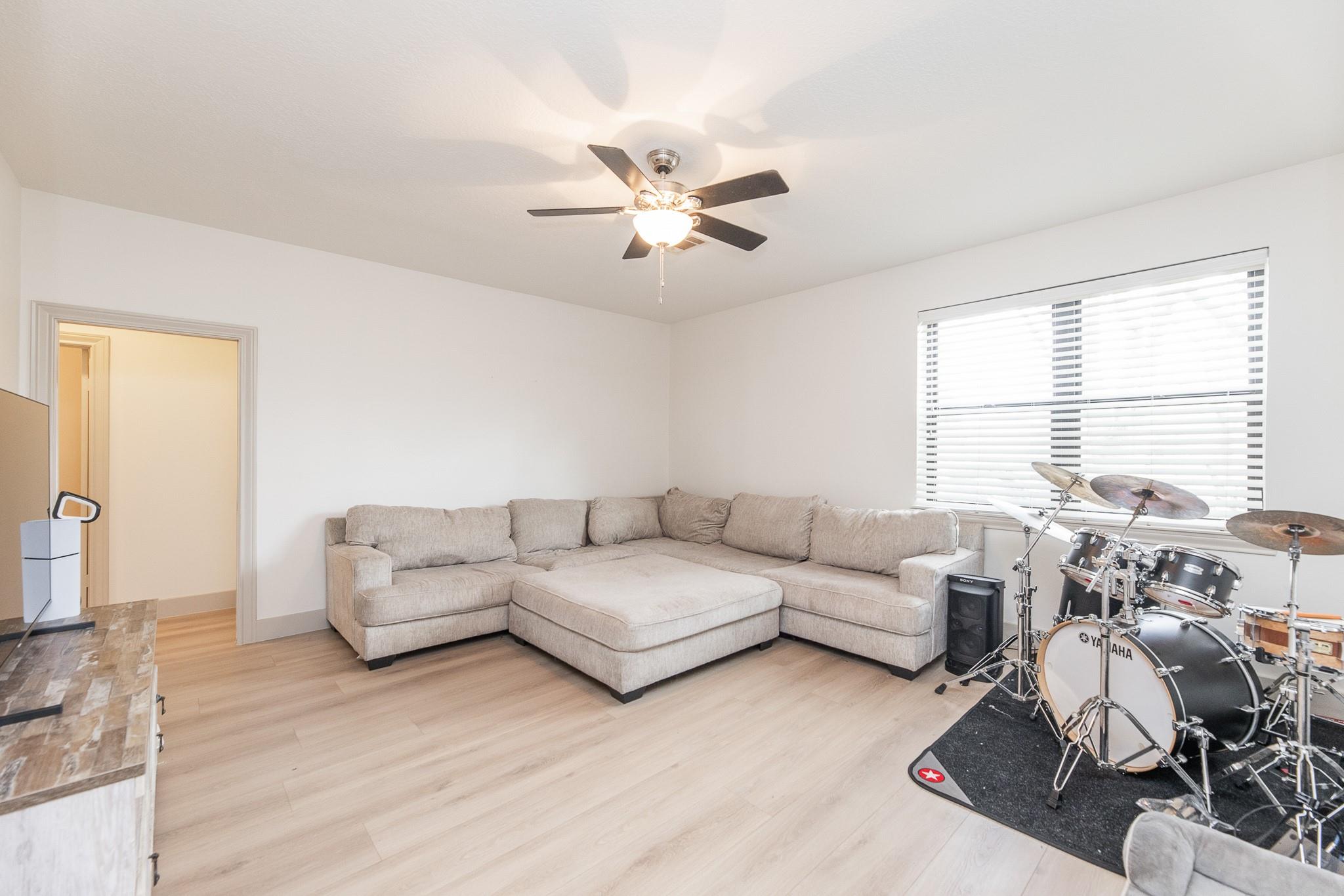 4611 Diamond Springs Drive