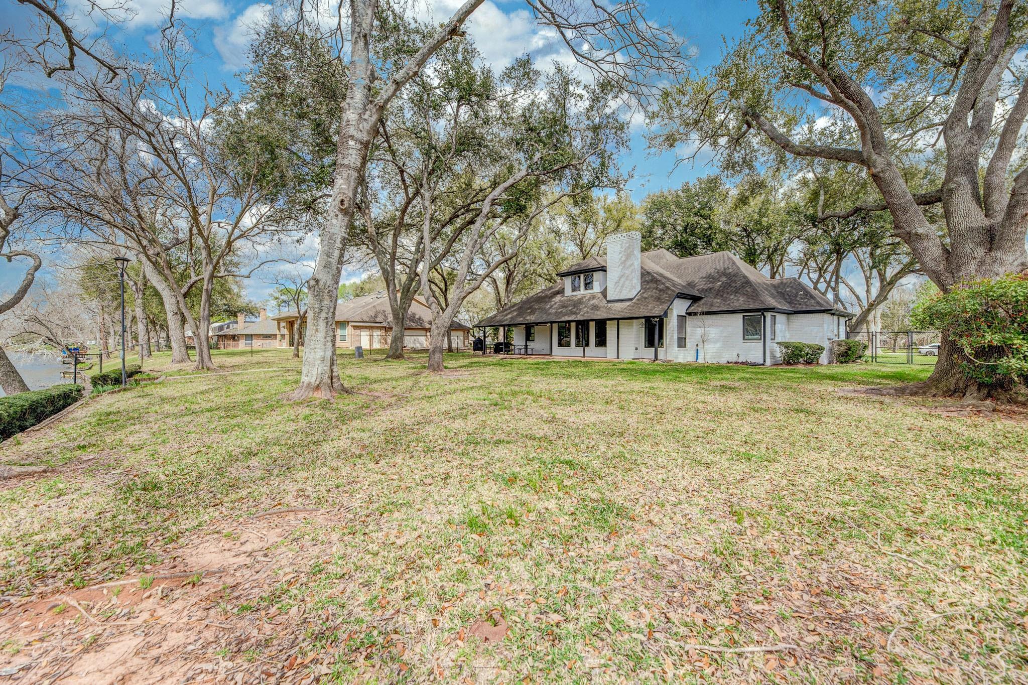 4611 Diamond Springs Drive