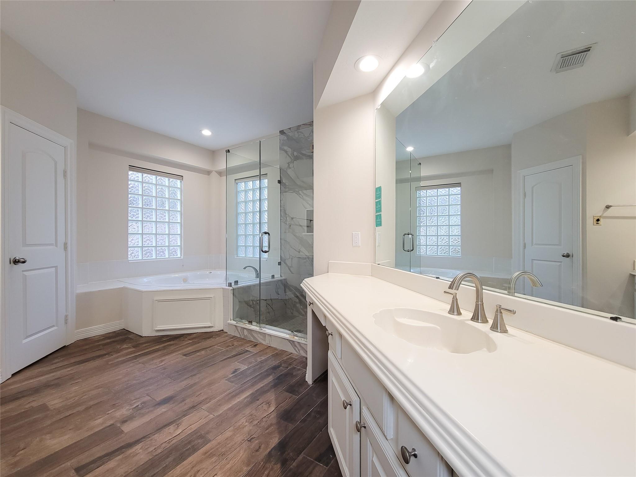 5306 Pebble Way Lane