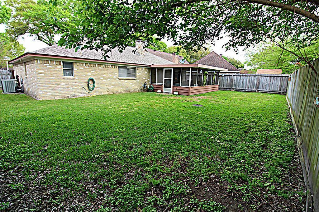 13723 Pepper Knoll Drive