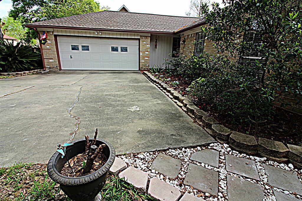 13723 Pepper Knoll Drive