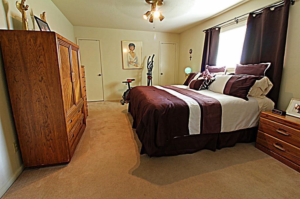 13723 Pepper Knoll Drive