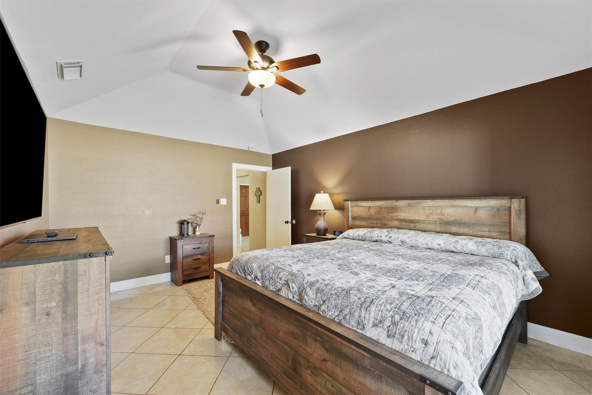 17922 Autumn Hills Drive