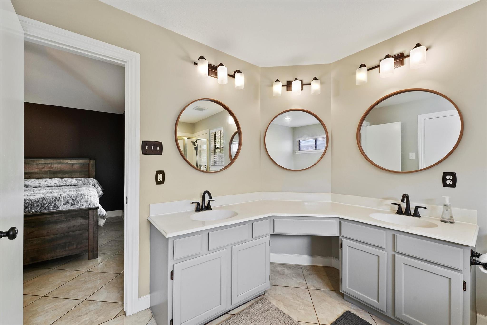 17922 Autumn Hills Drive