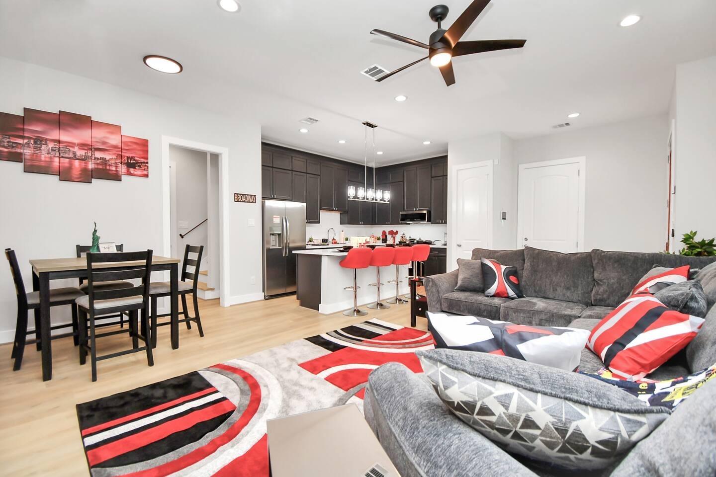 5718 Beall Street # C