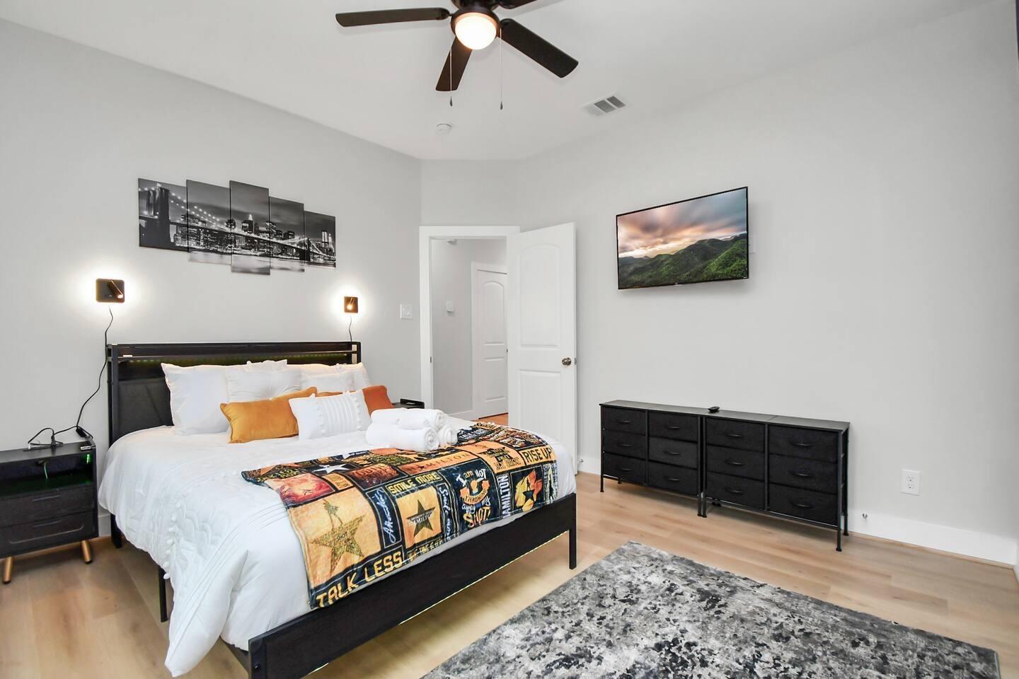 5718 Beall Street # C