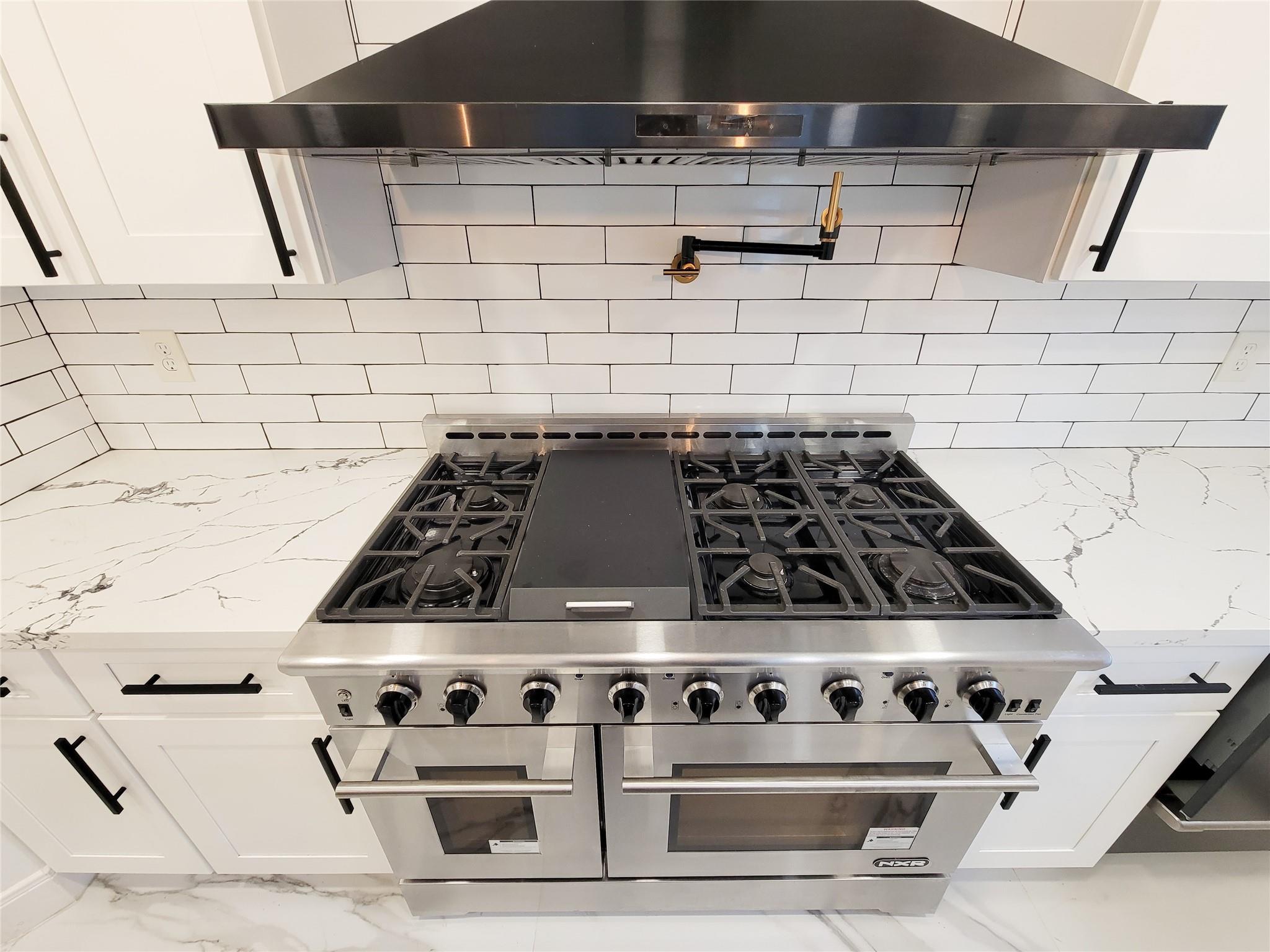 16842 Anna Green Street