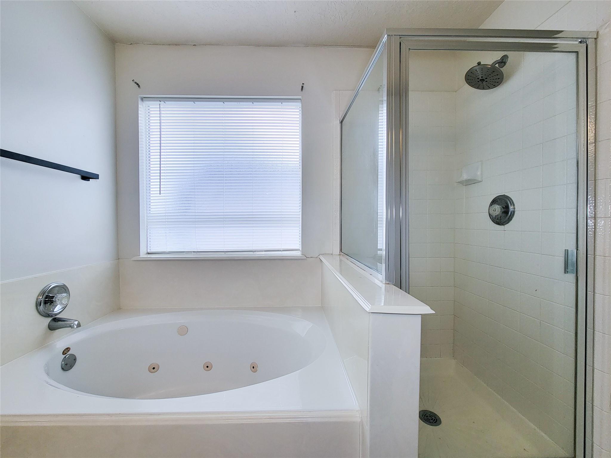 16842 Anna Green Street