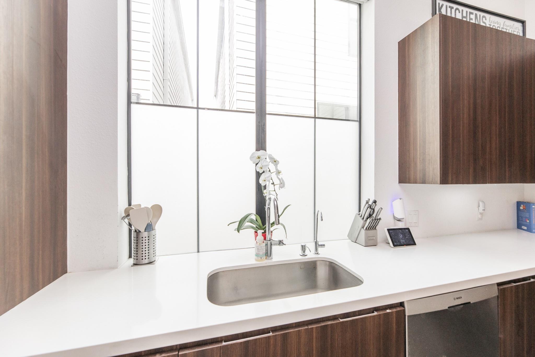 608 Middle Street Unit: E