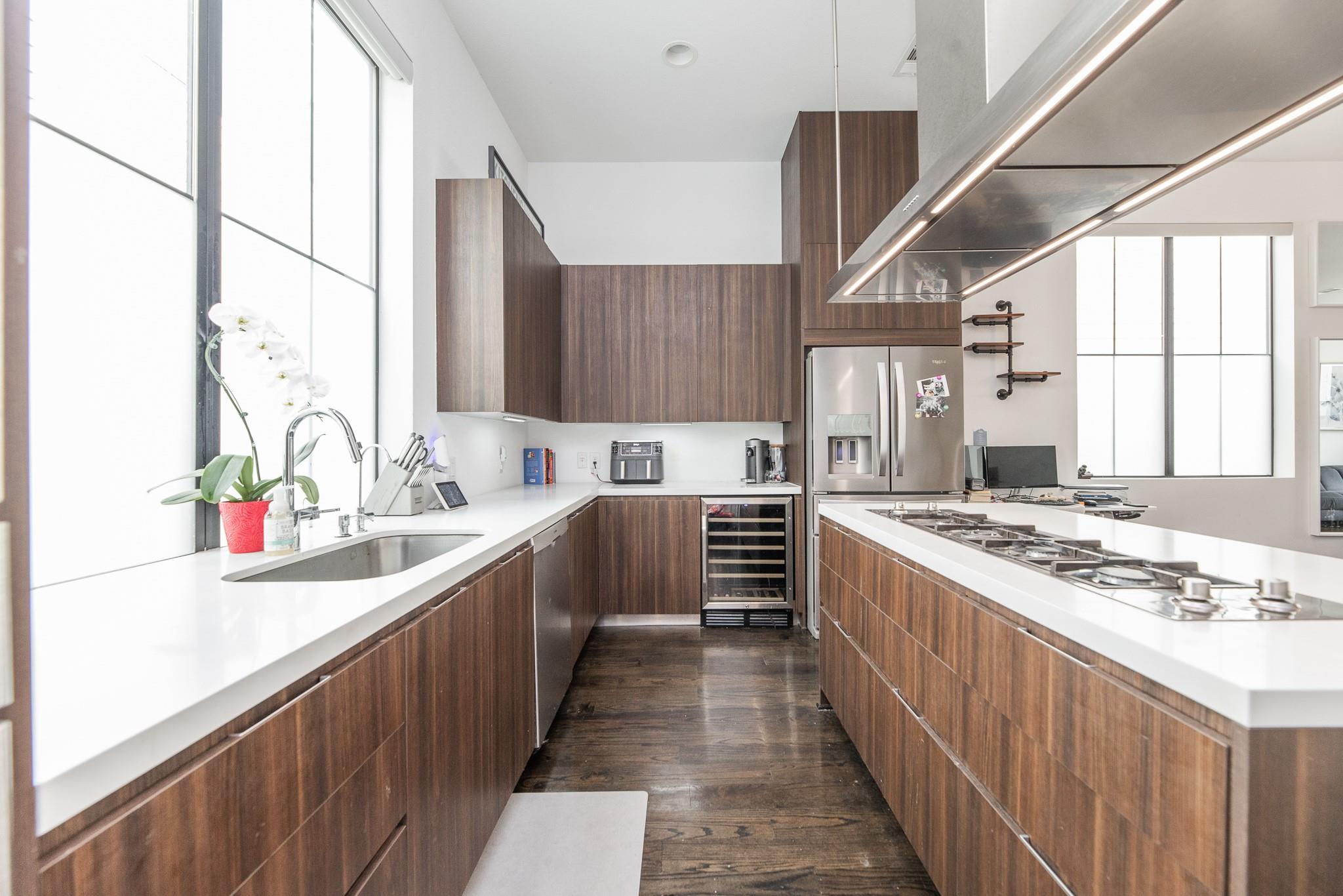 608 Middle Street Unit: E