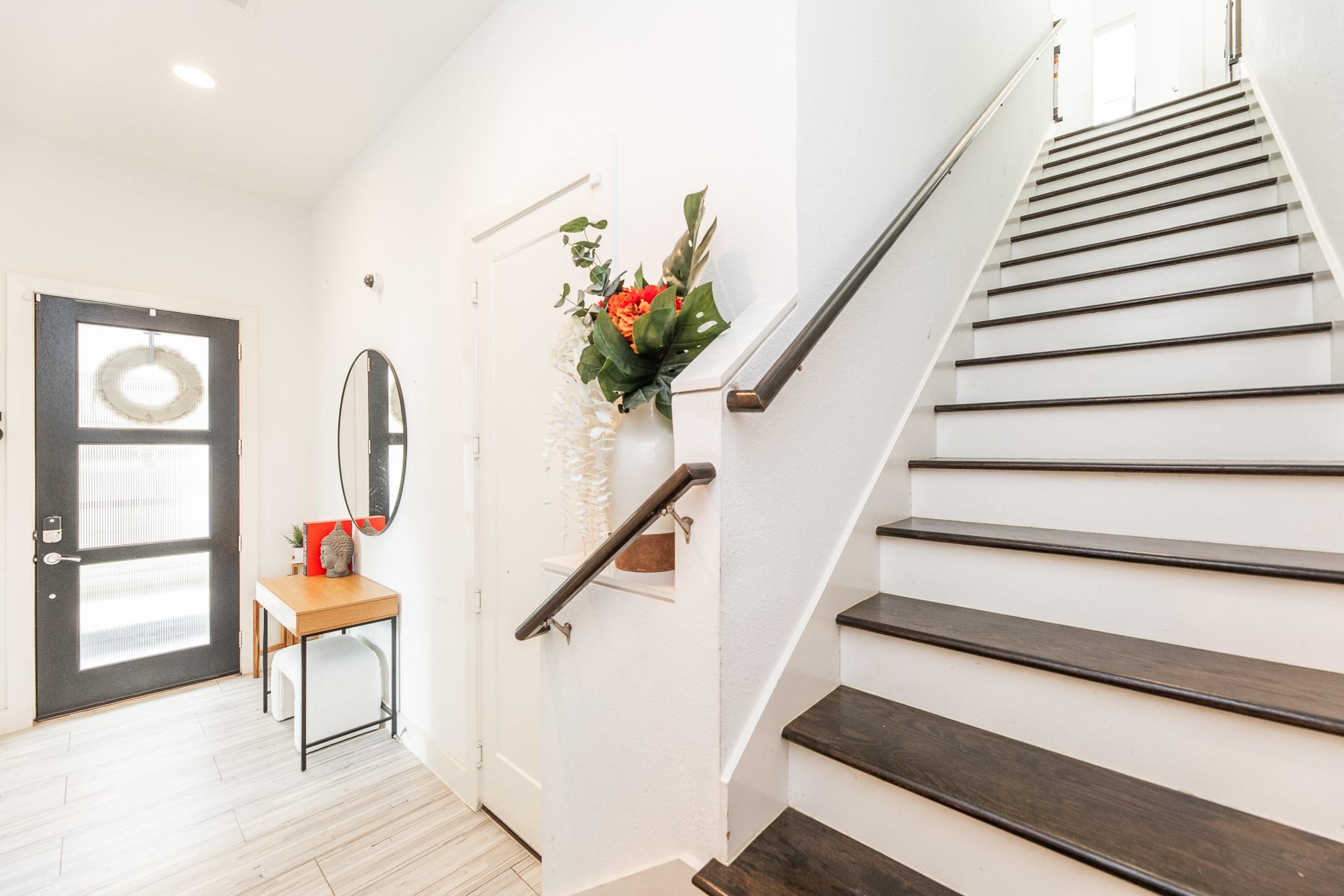 608 Middle Street Unit: E