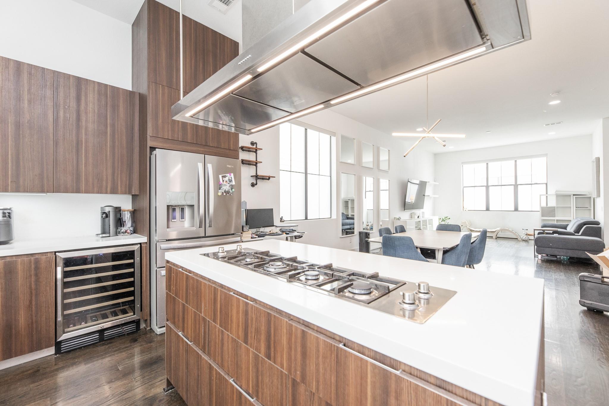 608 Middle Street Unit: E
