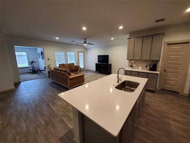 6910 Dell Vista Dr Drive