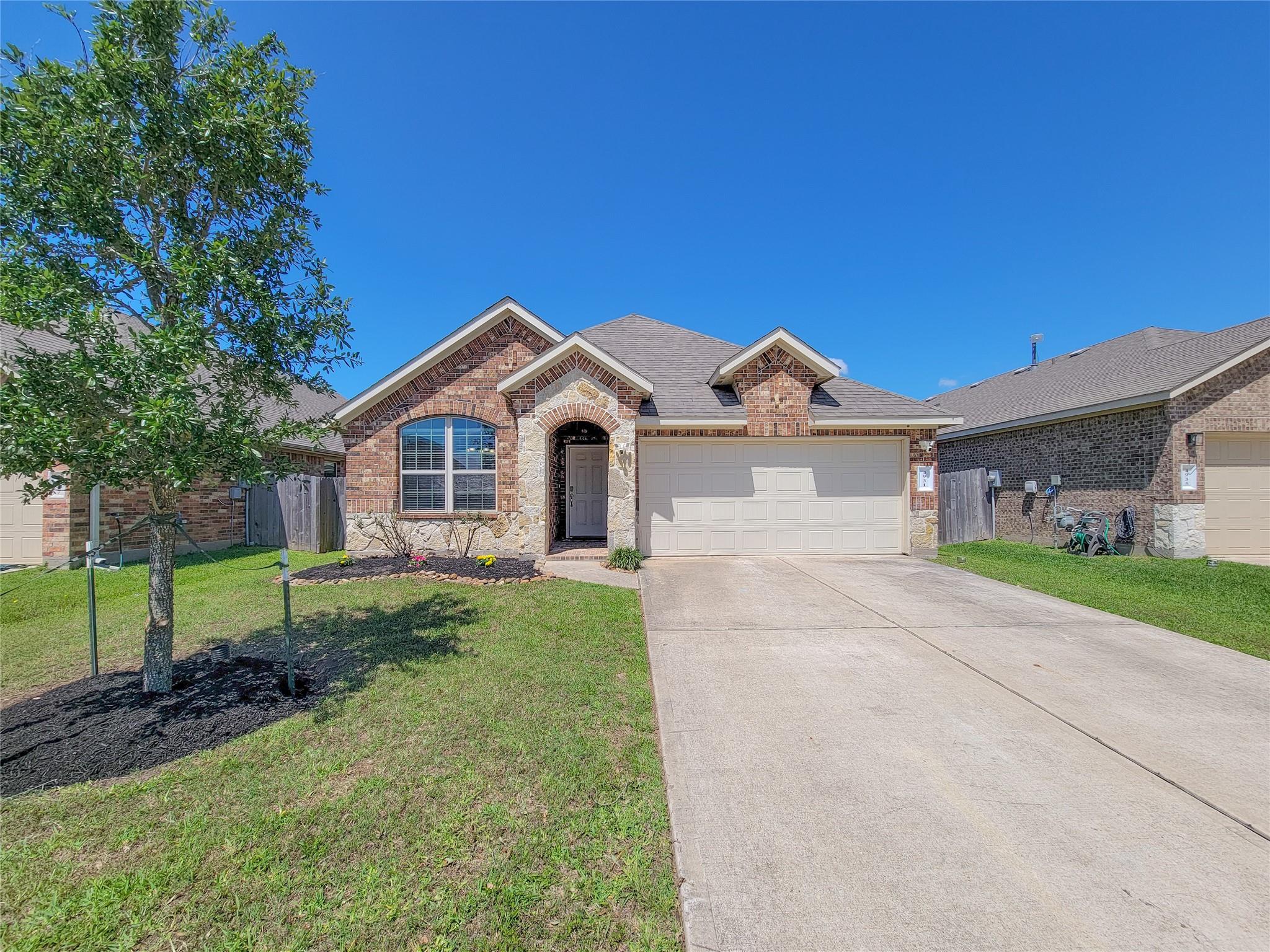4931 Marina Shores Court