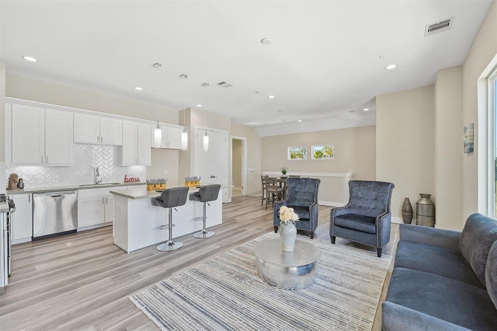 2504 W Tidwell Road # G