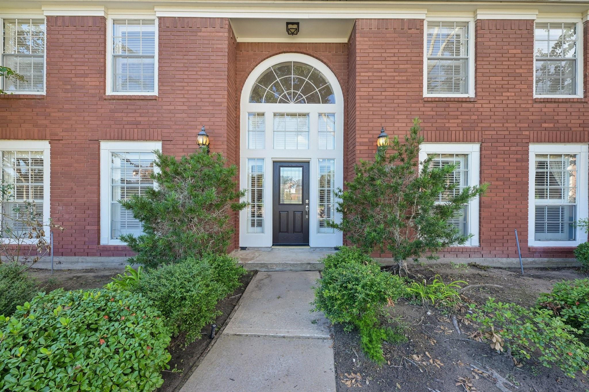 15 Sterling Street