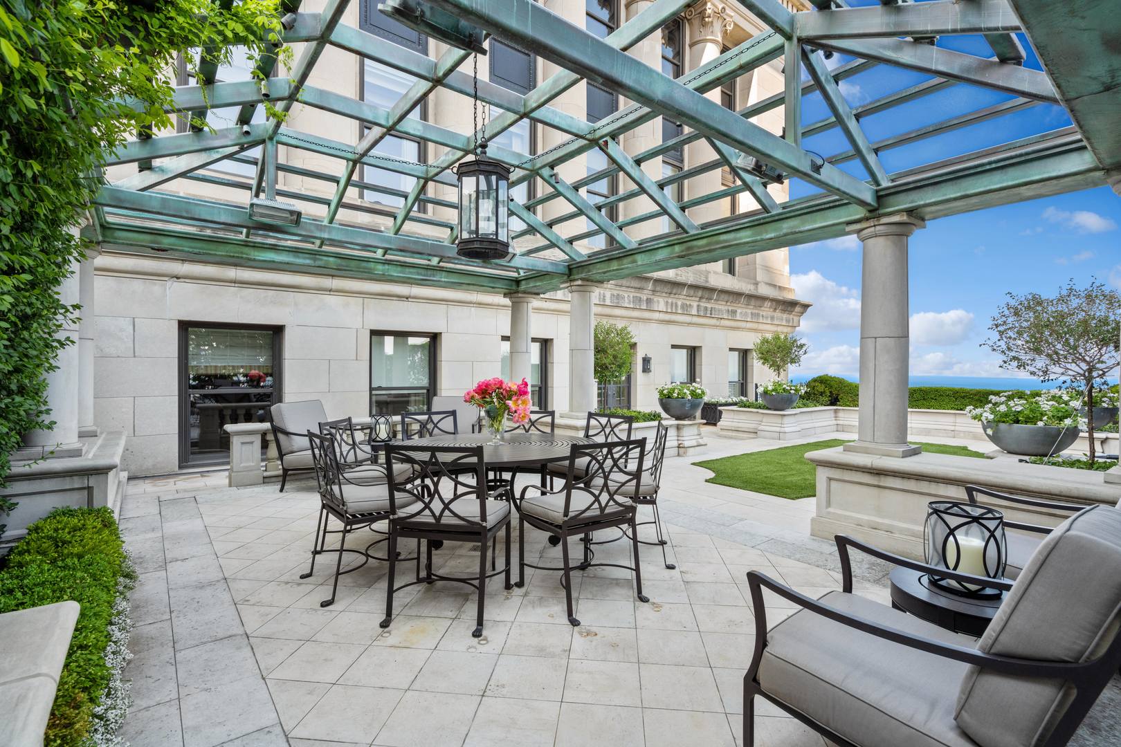 310 S Michigan Avenue Unit: 2502