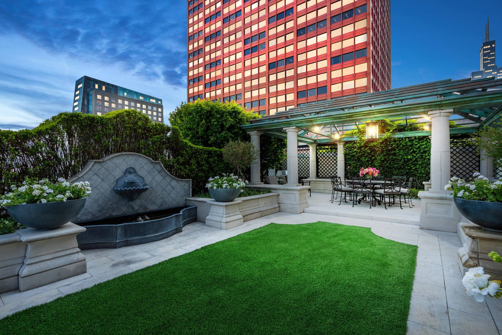 310 S Michigan Avenue Unit: 2502