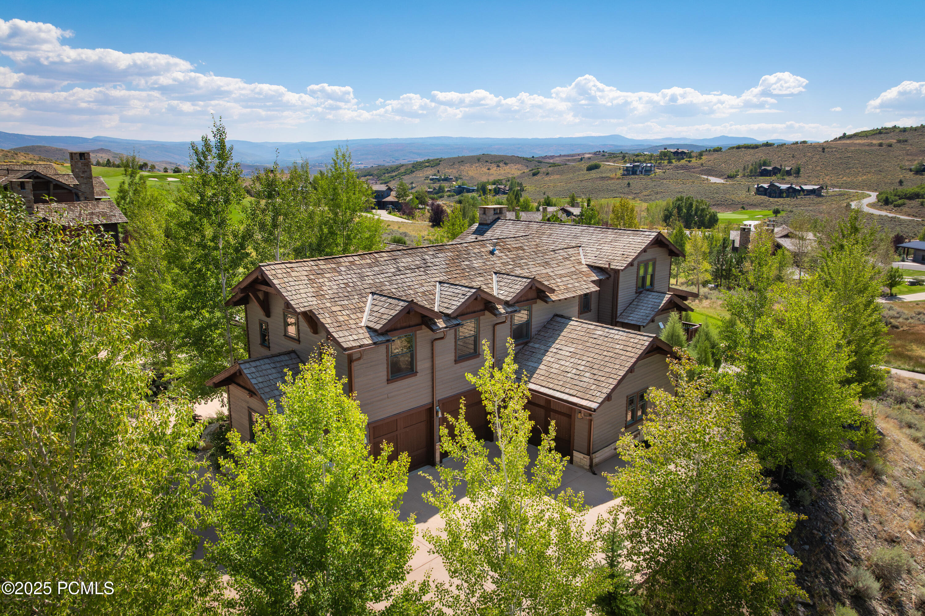 3212 E Broken Spear Trail