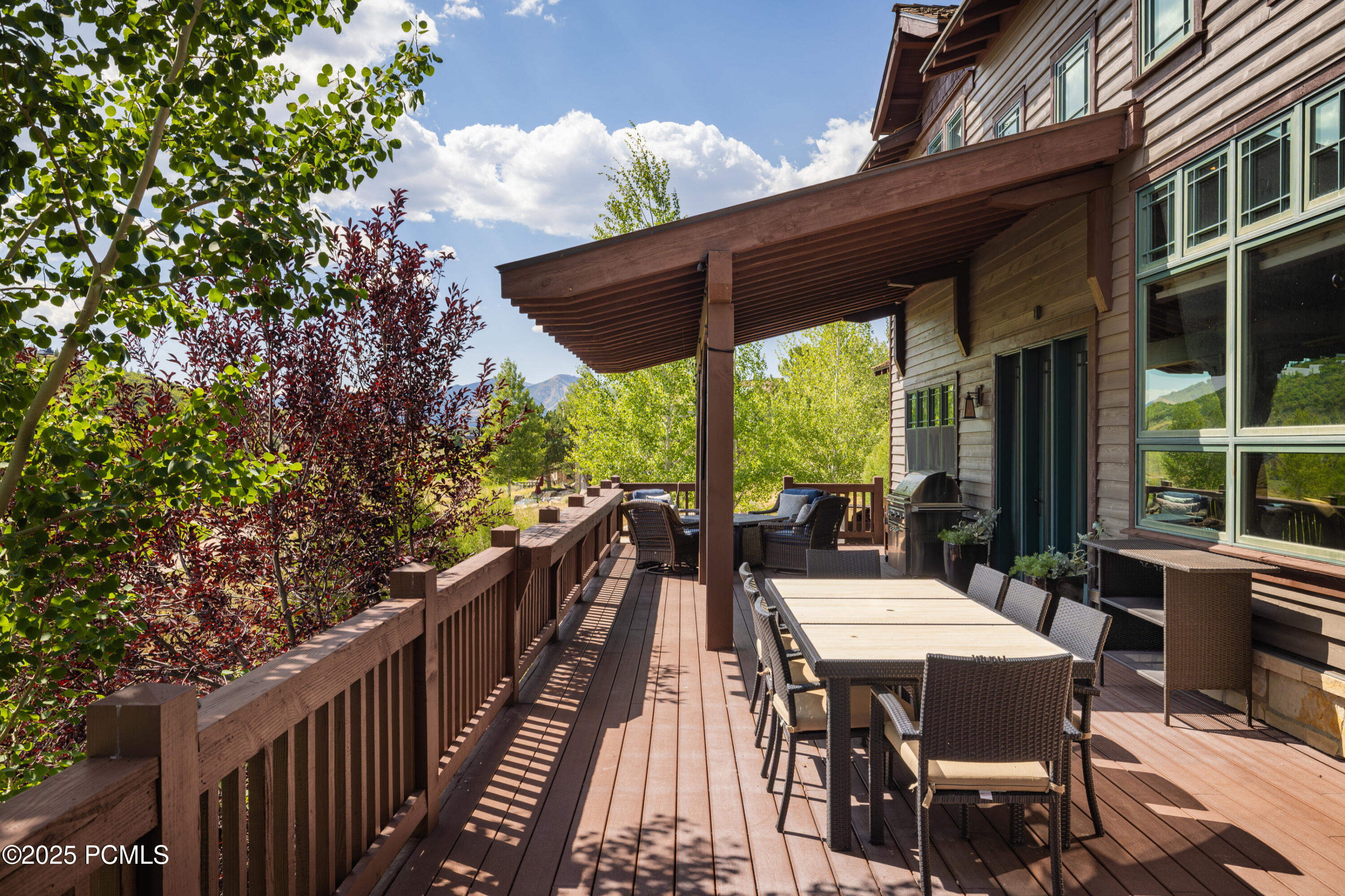 3212 E Broken Spear Trail