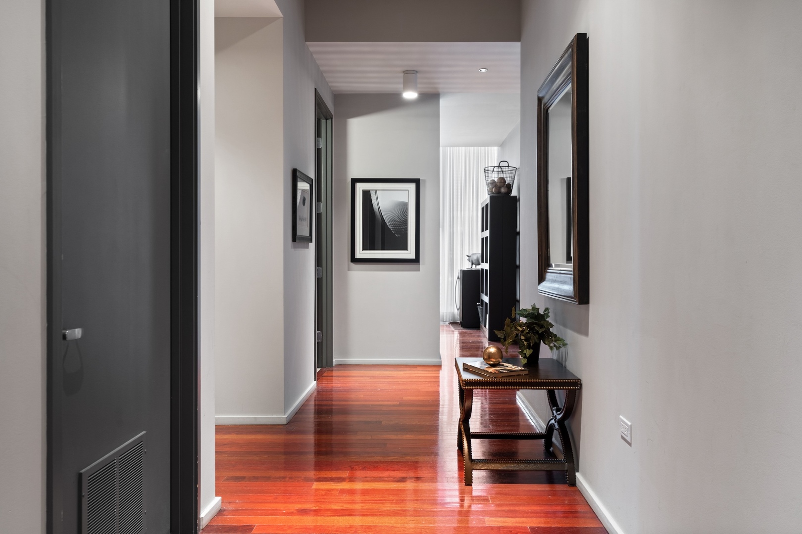 550 N Saint Clair Street Unit: 2503