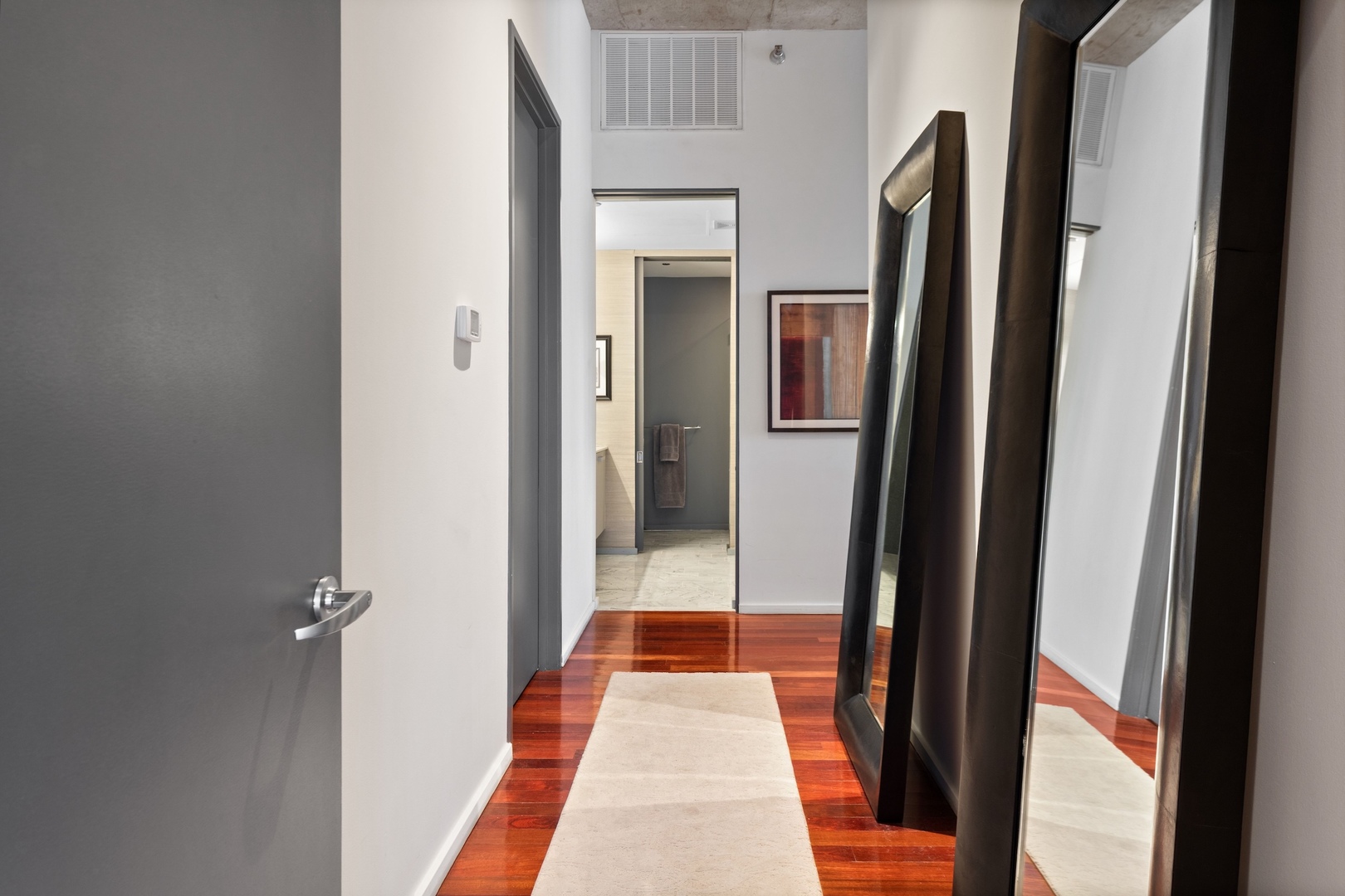 550 N Saint Clair Street Unit: 2503