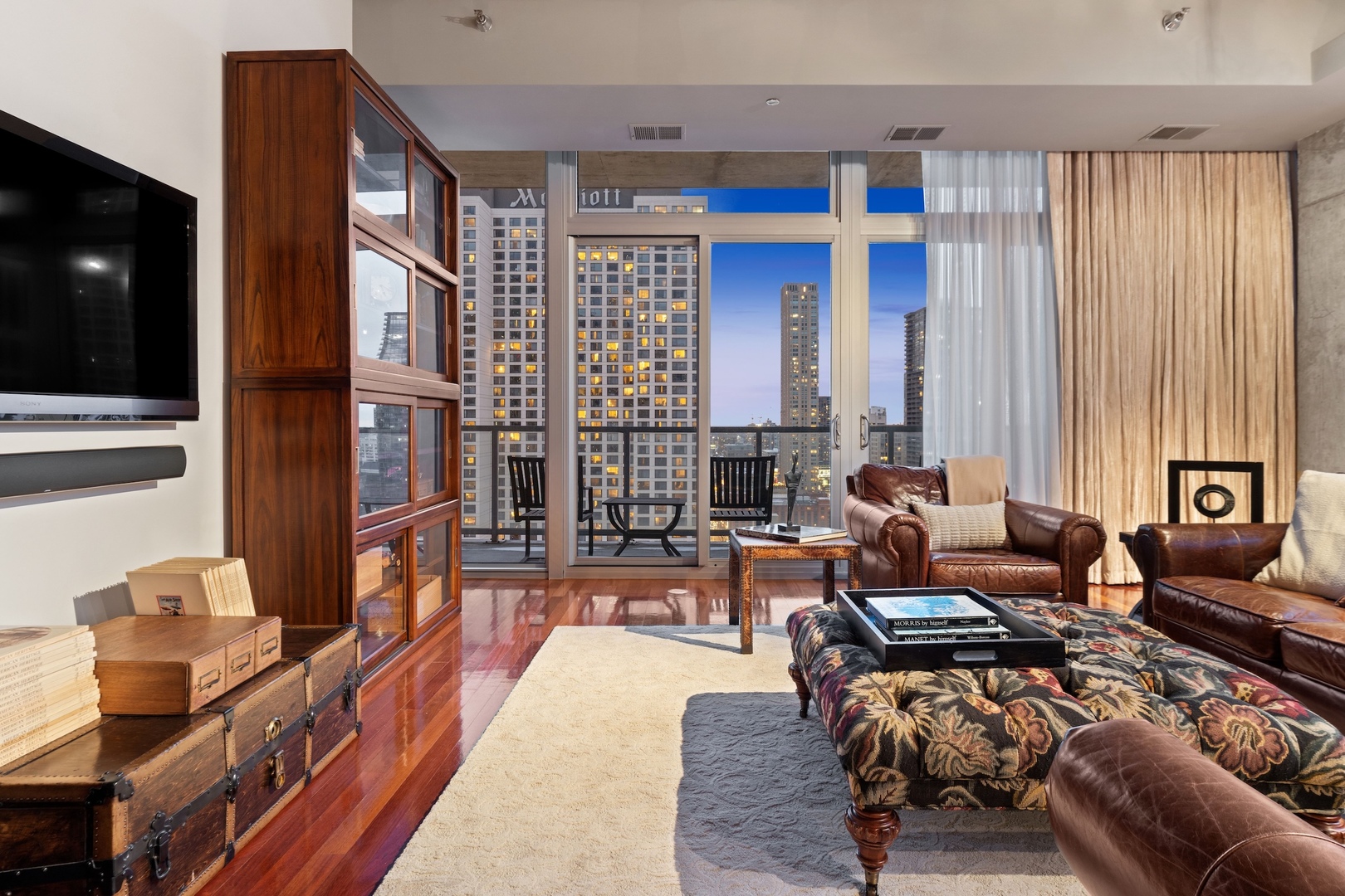 550 N Saint Clair Street Unit: 2503