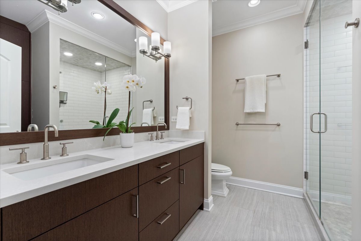 3842 N SOUTHPORT Avenue Unit: I