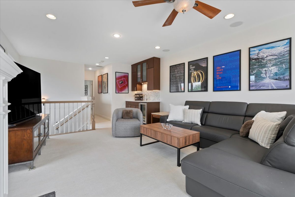 3842 N SOUTHPORT Avenue Unit: I