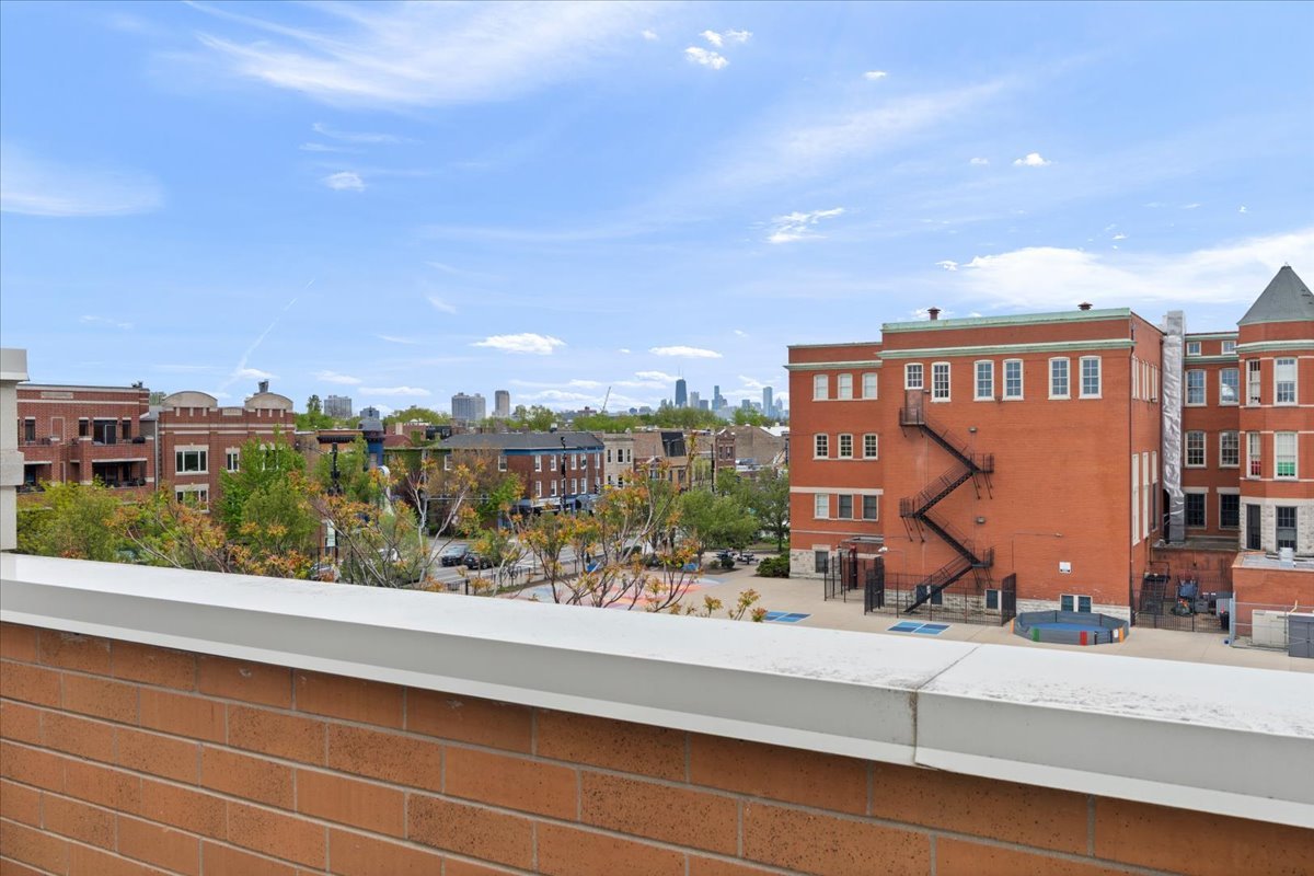 3842 N SOUTHPORT Avenue Unit: I
