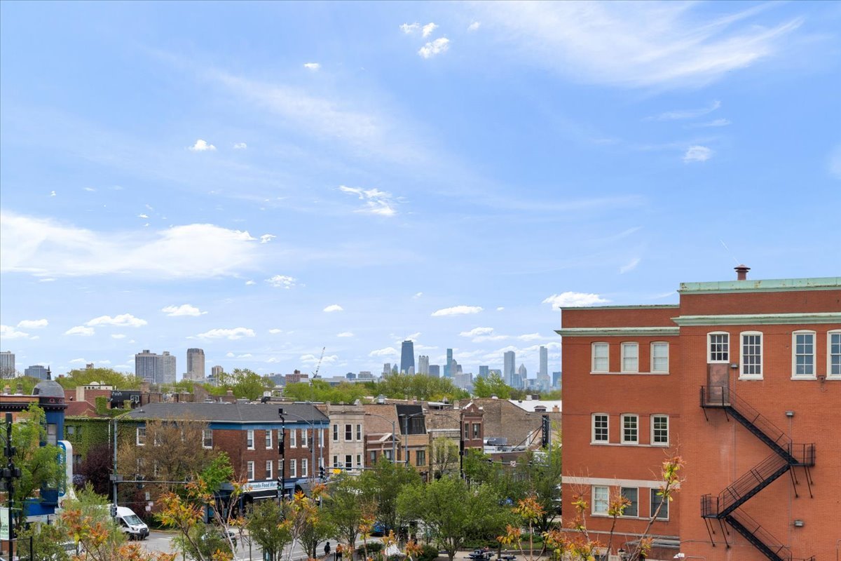 3842 N SOUTHPORT Avenue Unit: I