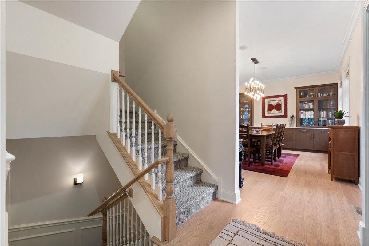 3842 N SOUTHPORT Avenue Unit: I