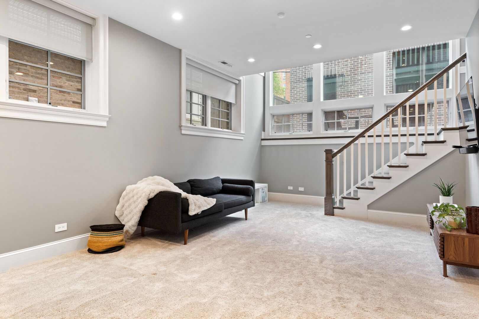1306 W Byron Street