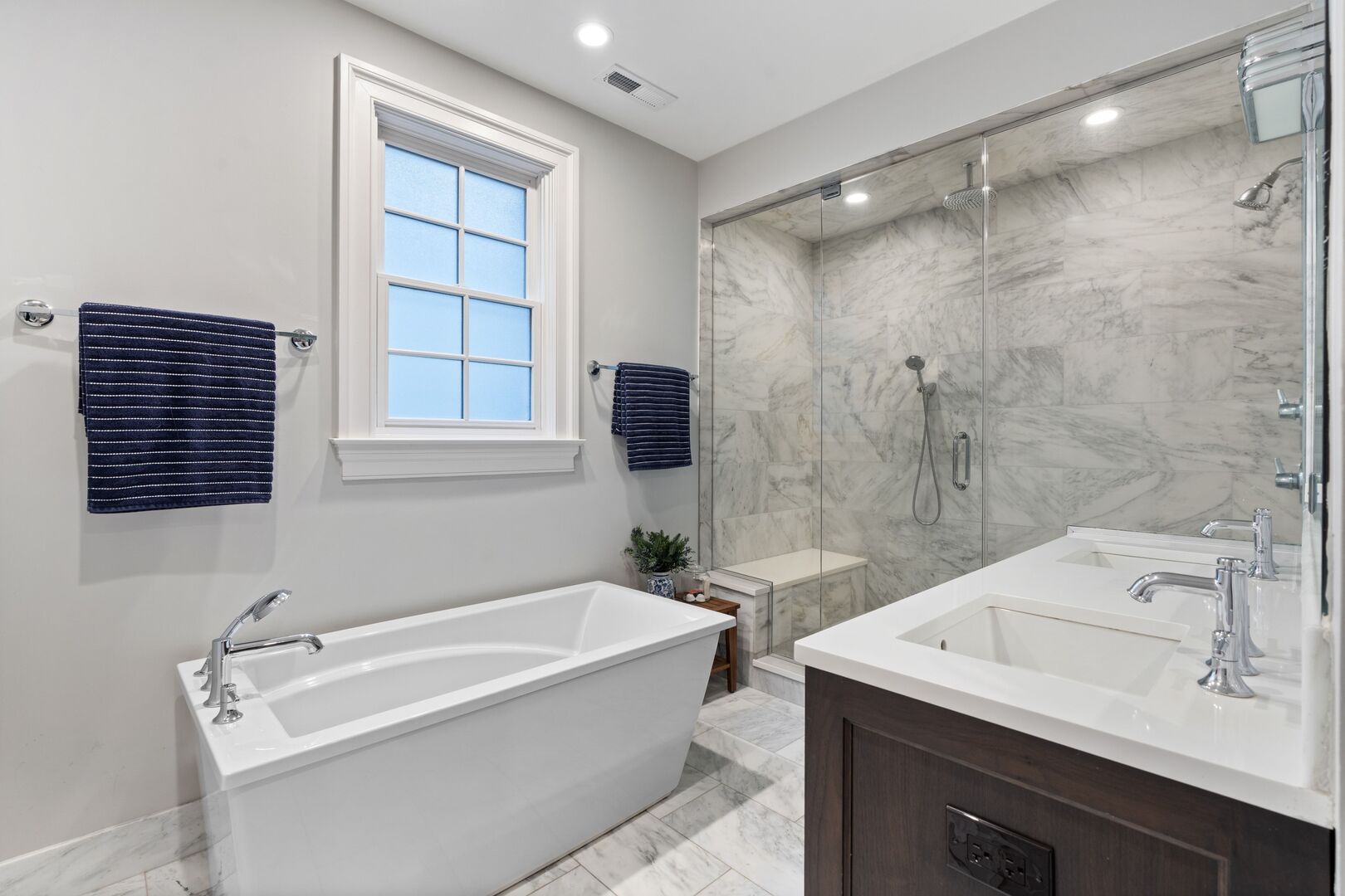 1306 W Byron Street