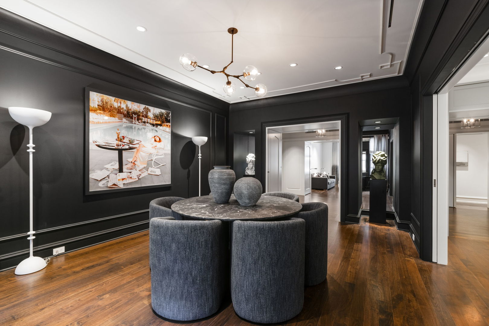 220 E Walton Place Unit: 4E