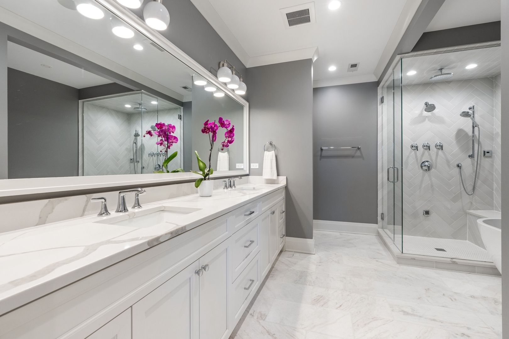 1142 W Diversey Parkway Unit: 3