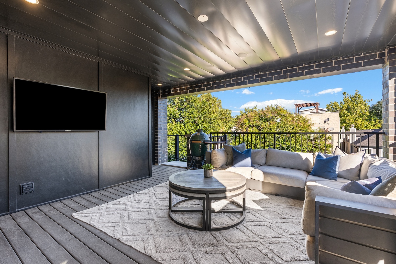 1142 W Diversey Parkway Unit: 3