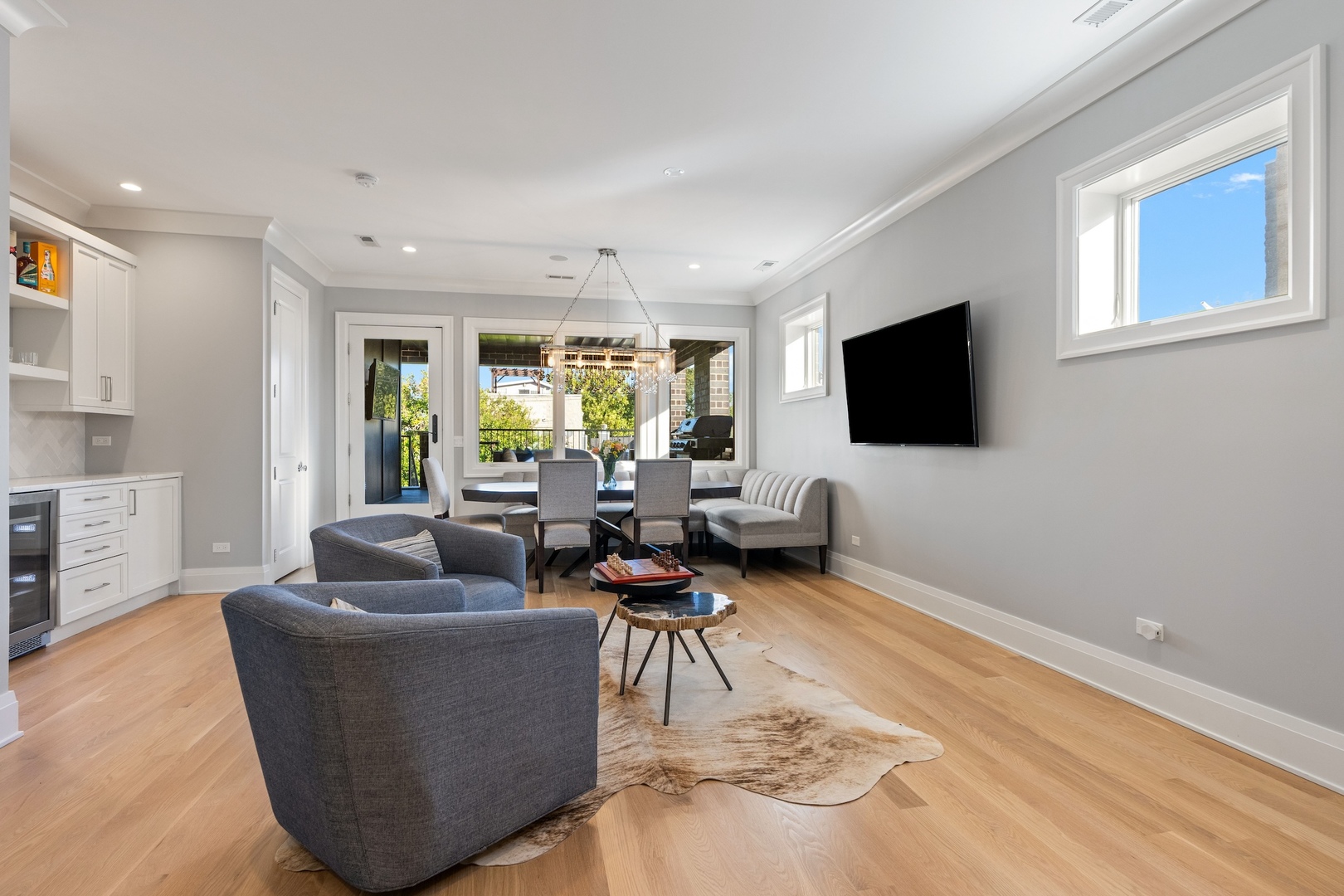 1142 W Diversey Parkway Unit: 3
