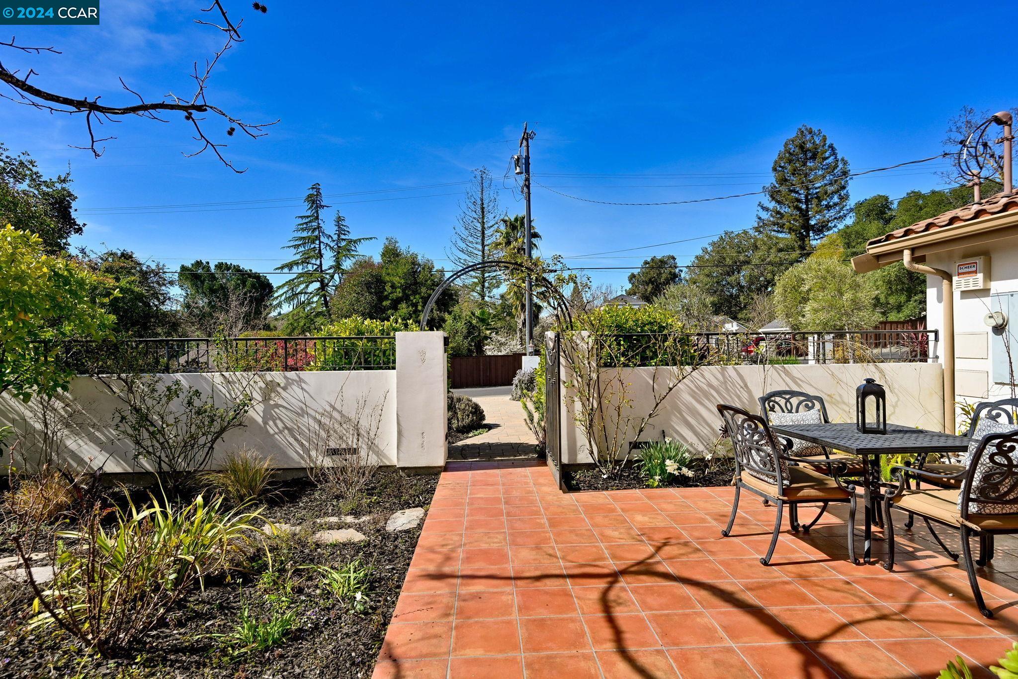 252 Livorna Heights Rd