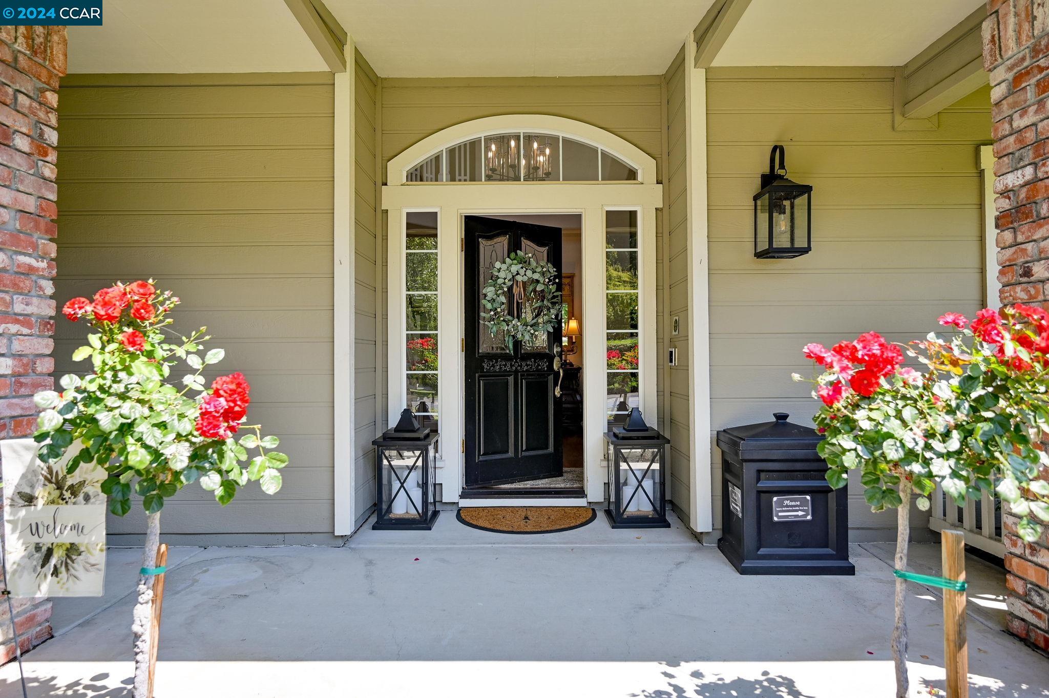 307 Amelia Ln