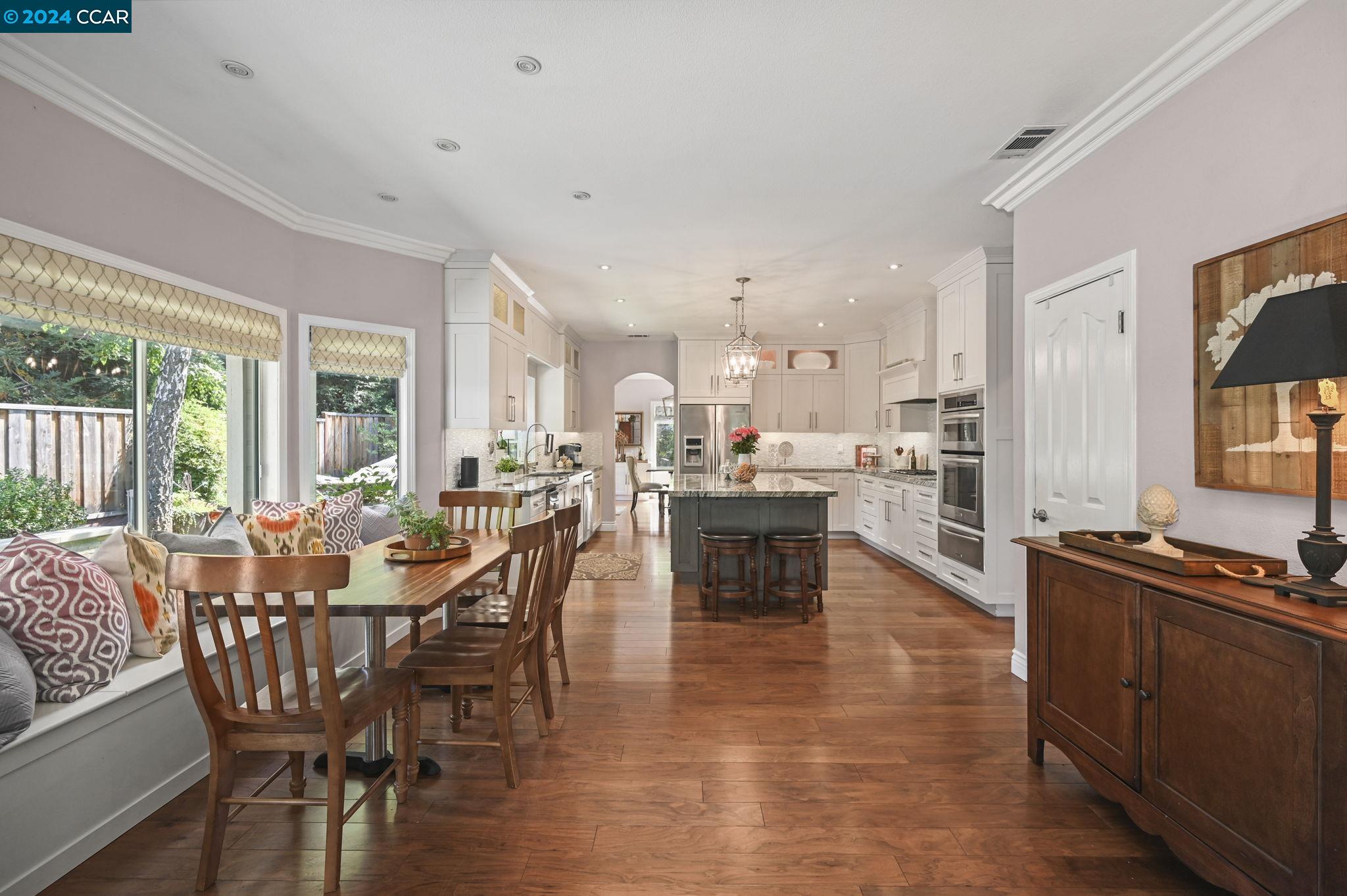 307 Amelia Ln