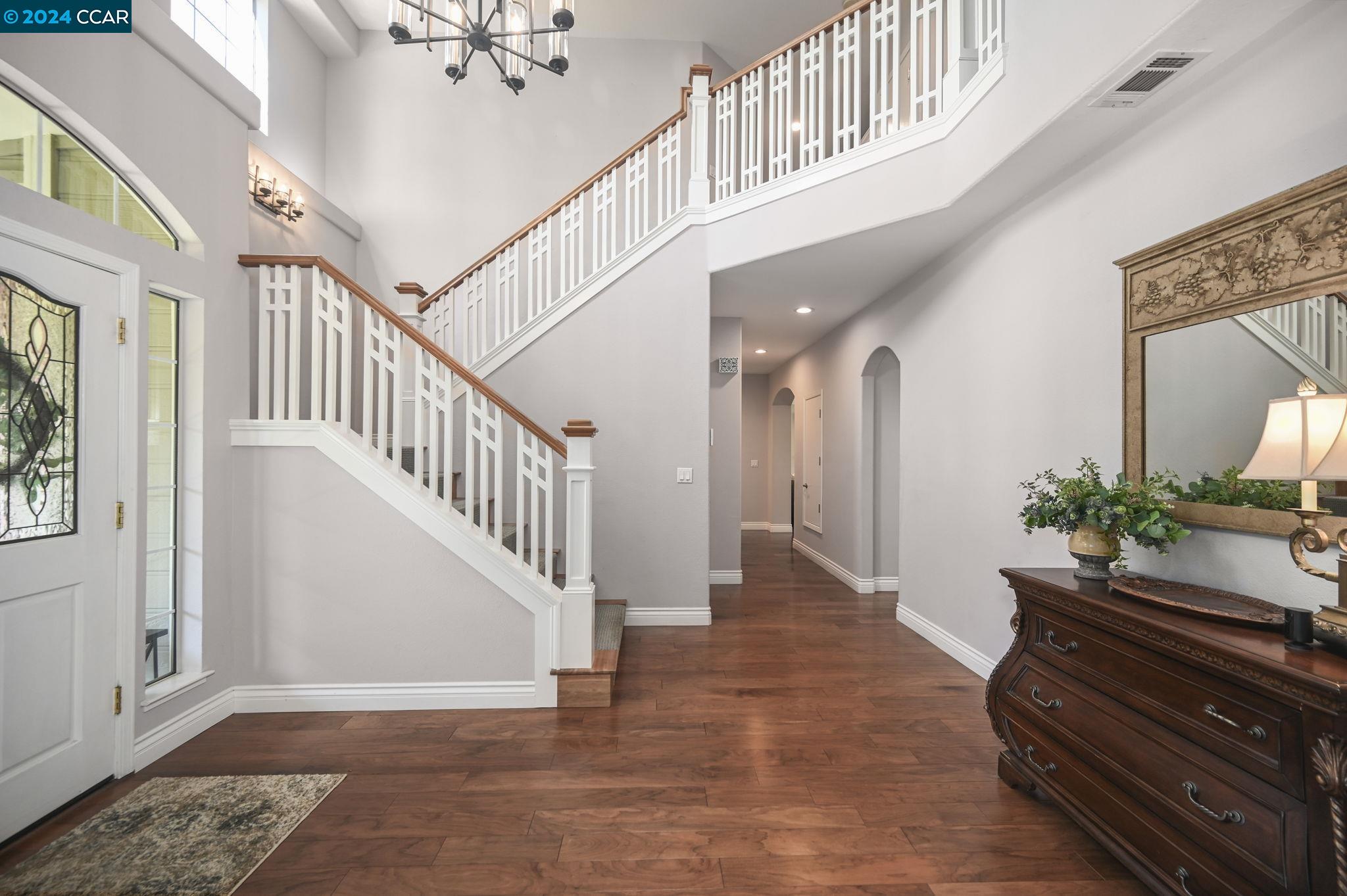 307 Amelia Ln
